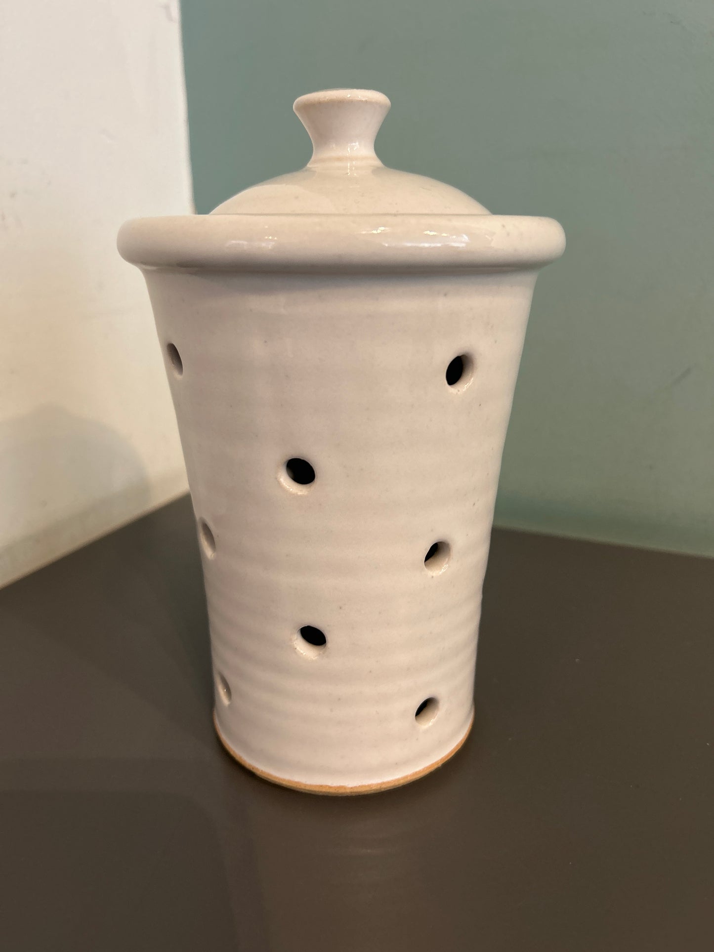 Arwyn Jones Garlic Cellar - Green