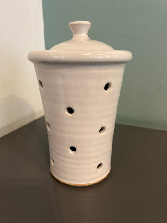 Arwyn Jones Garlic Cellar - Green