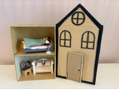 Shoebox Dolls' House Workshop with Fran Daykin - Saturday 21 November