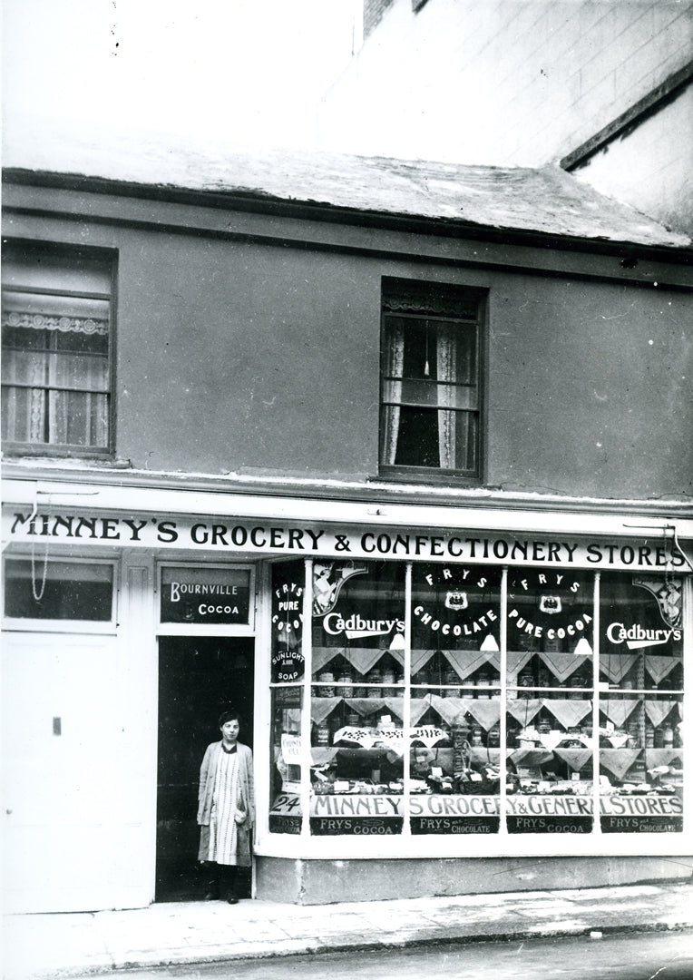 Minney's Groceries, 1922